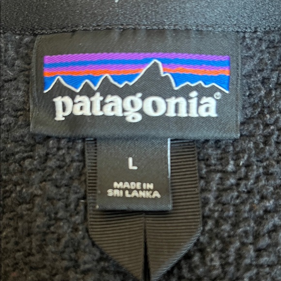 Patagonia Women’s Sweater Fleece Jacket - Picture 2 of 7
